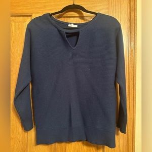 EUC Maurice’s dress shirt size M